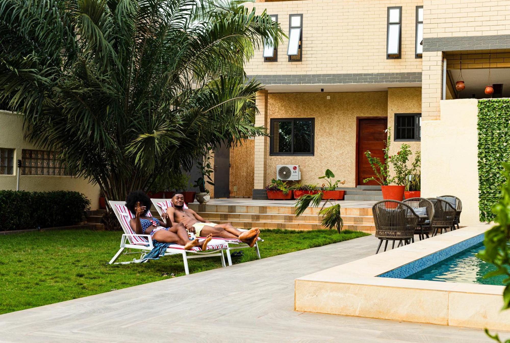 לומה Mokaa Residence Hoteliere מראה חיצוני תמונה