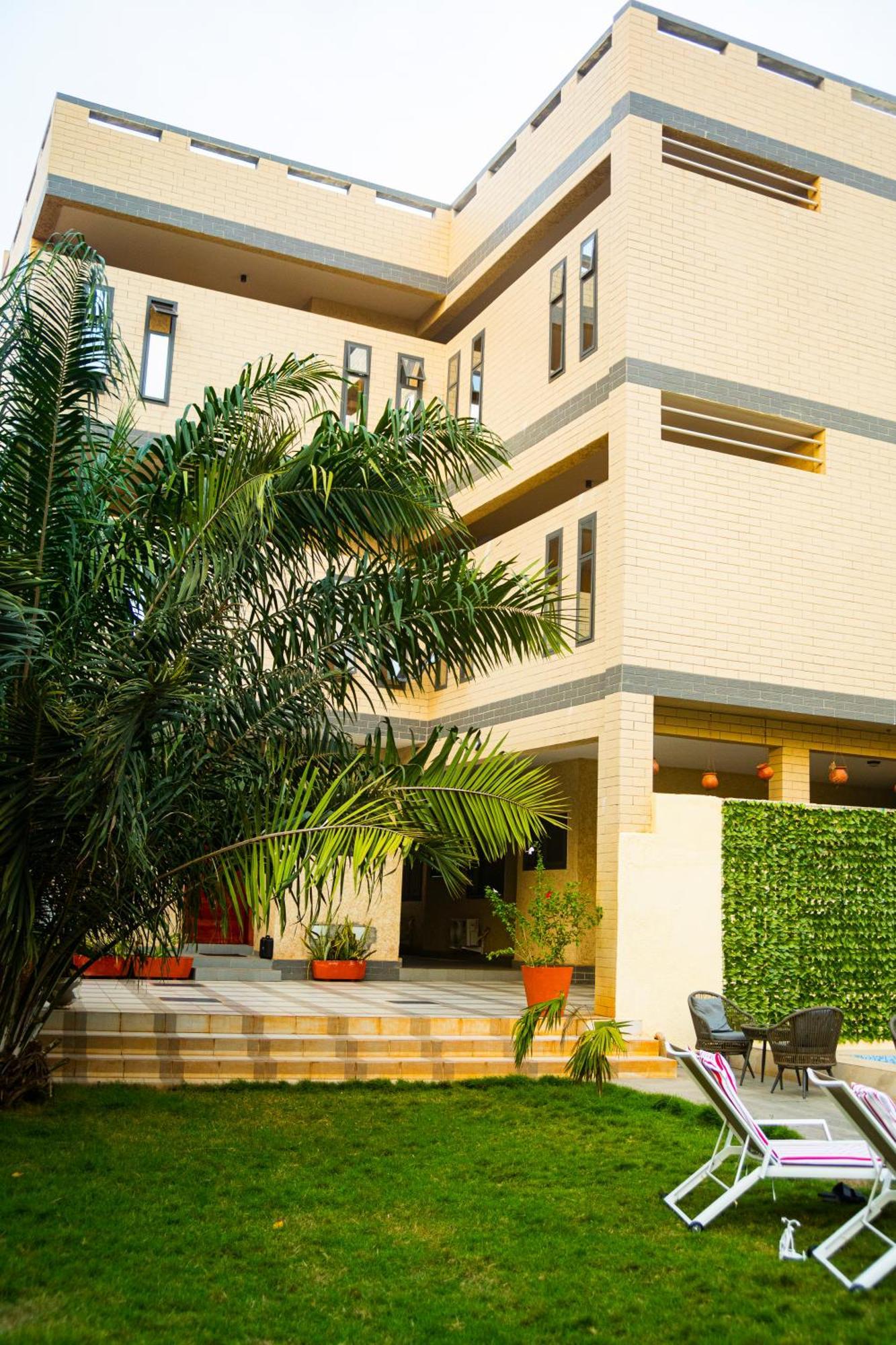 לומה Mokaa Residence Hoteliere מראה חיצוני תמונה